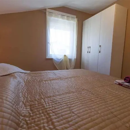 In 39173 Apartment *